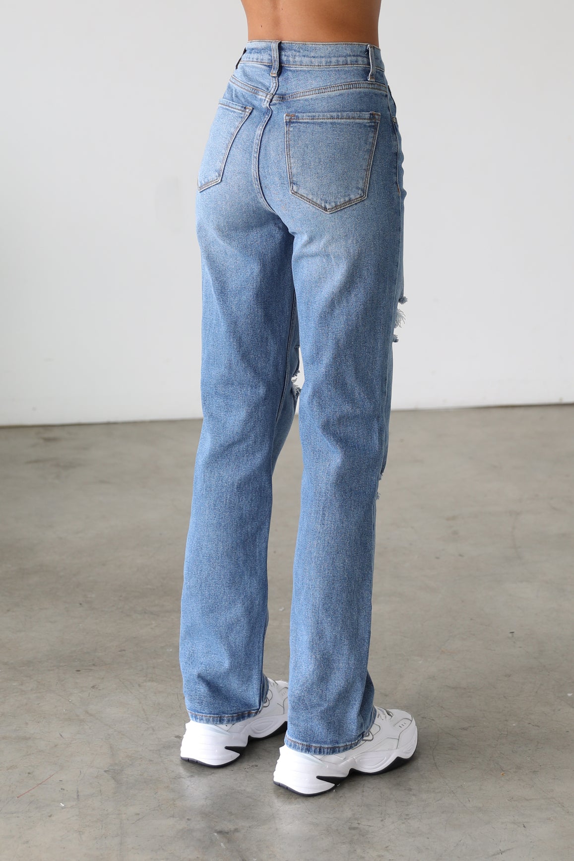 High Rise Straight Leg Denim Jeans - Medium- 7106