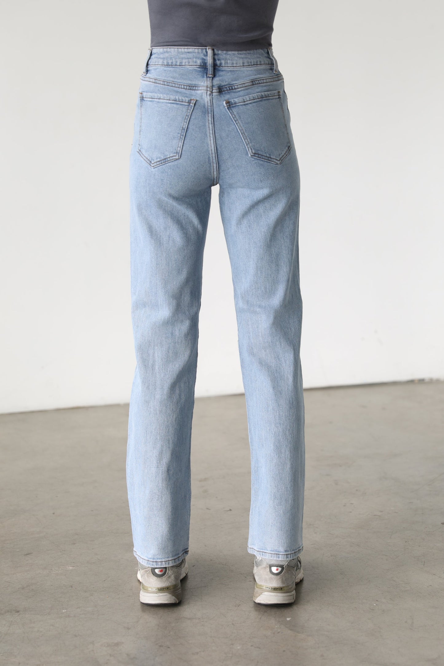 High Rise Straight Leg Denim Jeans - 7124