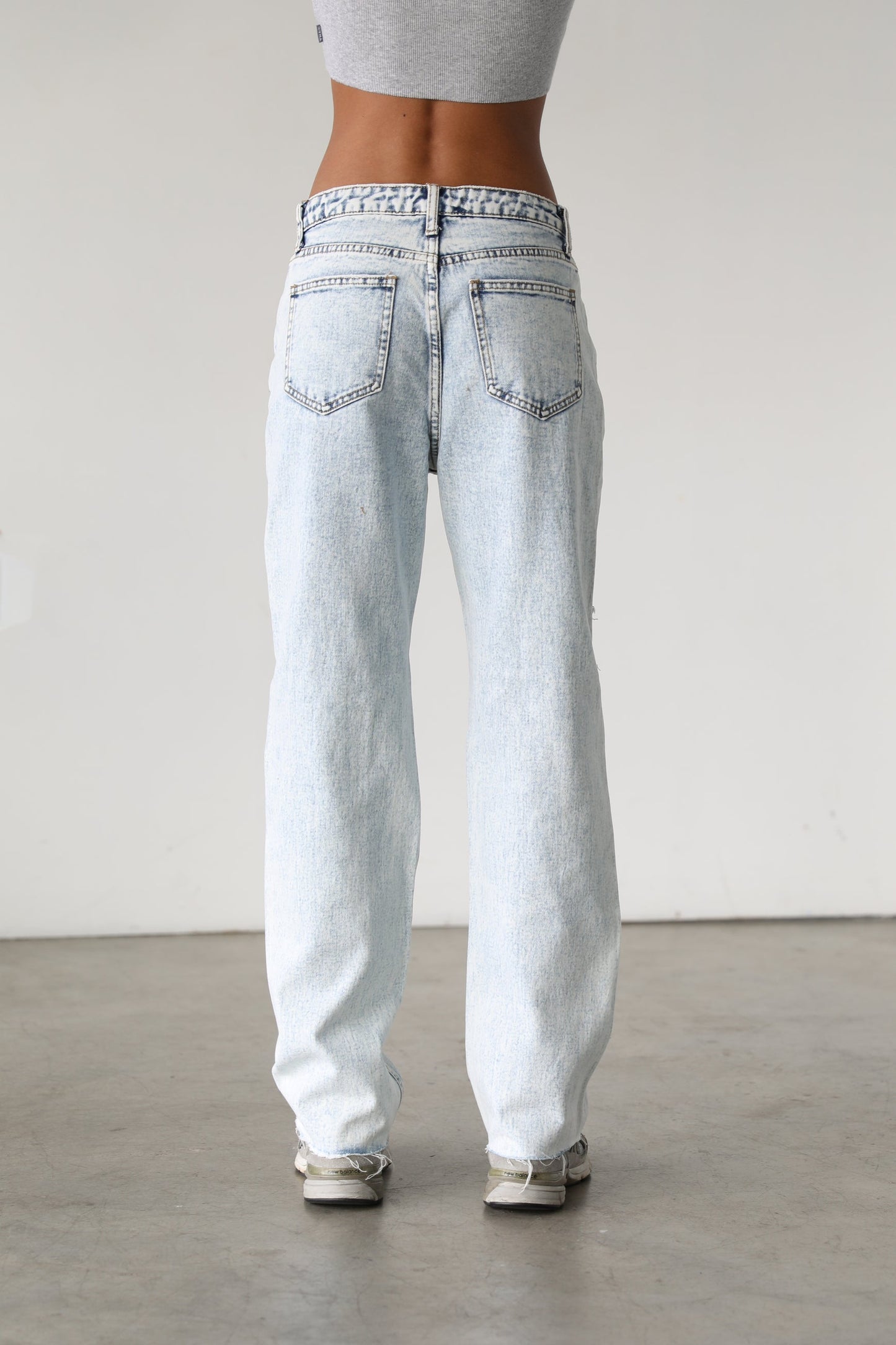 High Rise Straight Leg Denim Jeans- 7153
