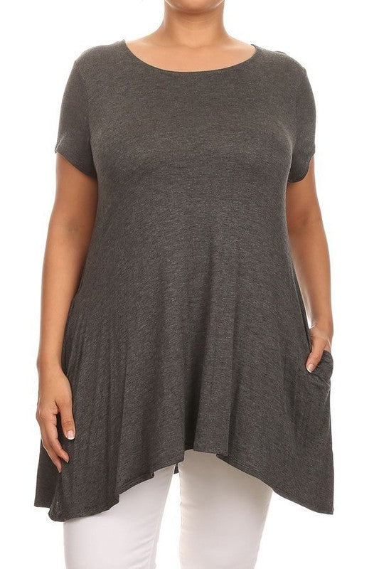 Short sleeves Side pockets Tunic top