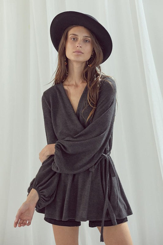 LONG BUBBLE SLEEVE WRAP TUNIC