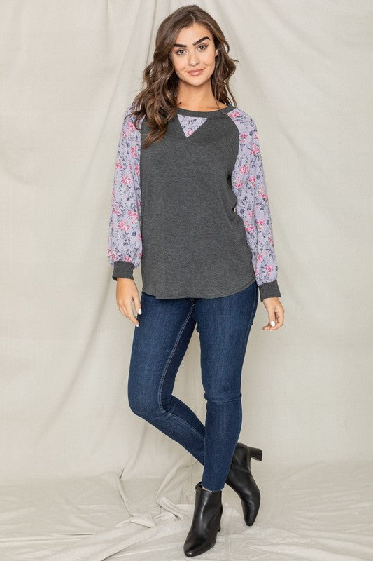 V-Stich Floral Raglan Sleeve