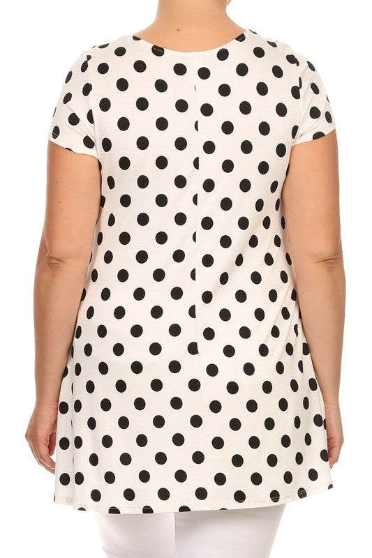 Plus size Polka dot tunic top in a loose fit