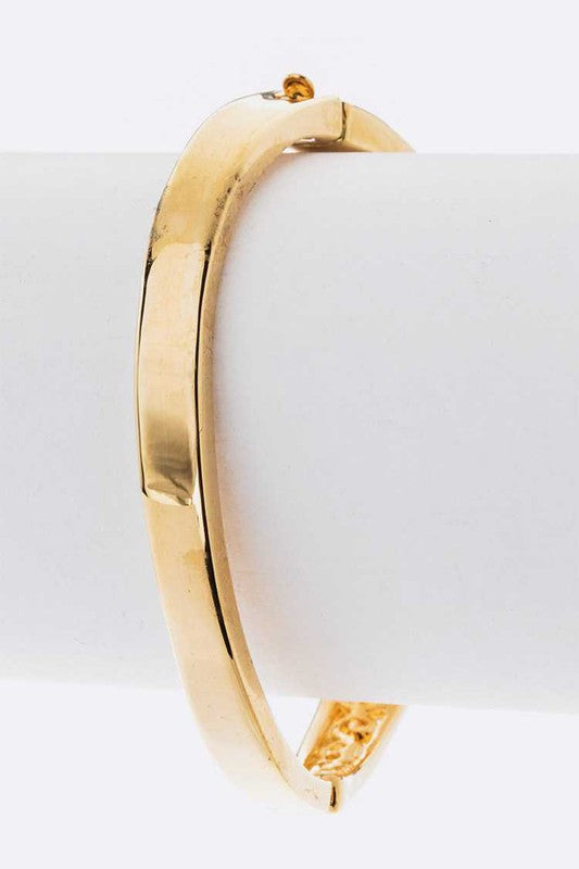 Cutout Heart Designed Hinge Bangle