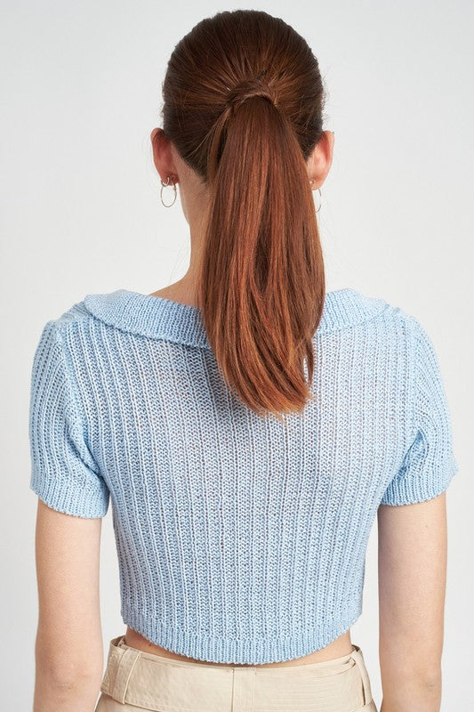 RIBBED KNIT COLLARED CROP TOP