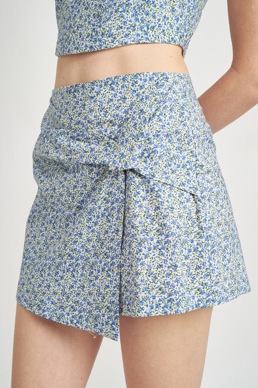 TWIST FRONT MINI SKORT