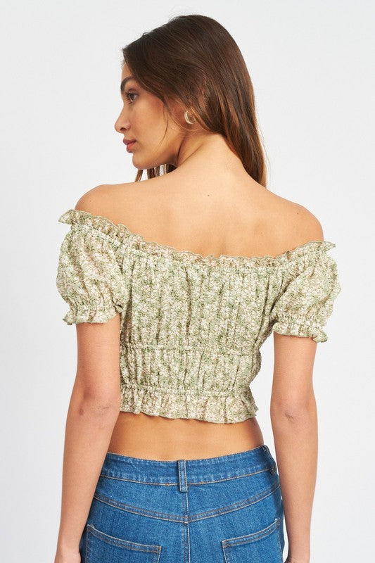 CAP SLEEVE SHIRRED FLORAL TOP