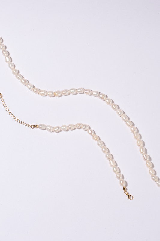 Mid-sized natural pearl bracelet, necklace set