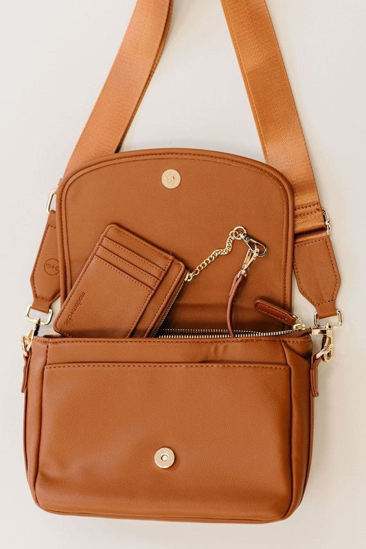 SIGNATURE CROSSBODY SHOULDER BAG WITH CARD WALLET