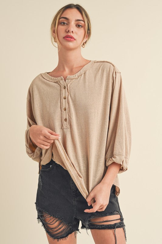 Nore 3/4 Henley Top