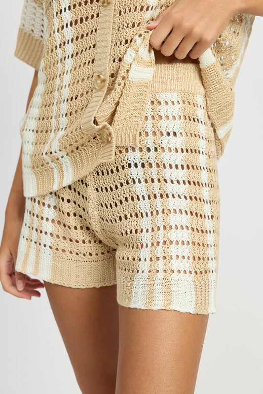 STRIPED CROCHET SHORTS