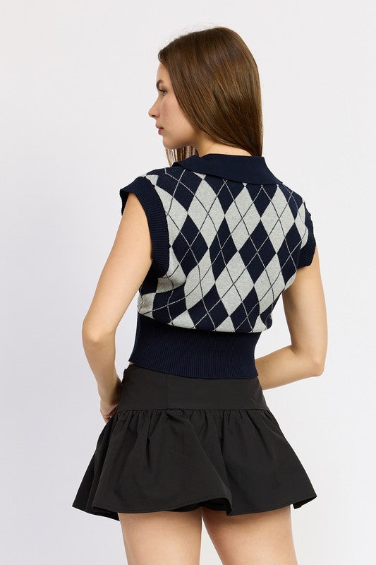 ARGYLE CROPPED VEST