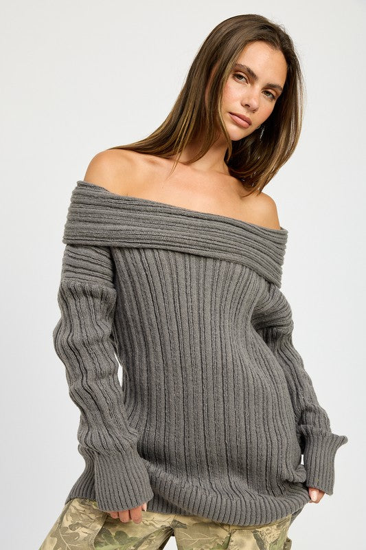 OVERSIZED OFF SHOULDER SWEATER