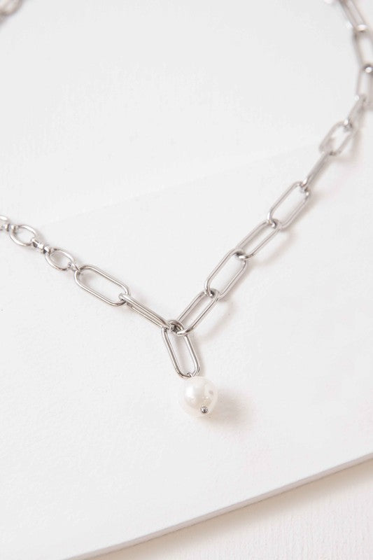 Simple Pearl Charm Necklace