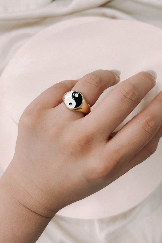 Yin and Yang Adjustable Ring