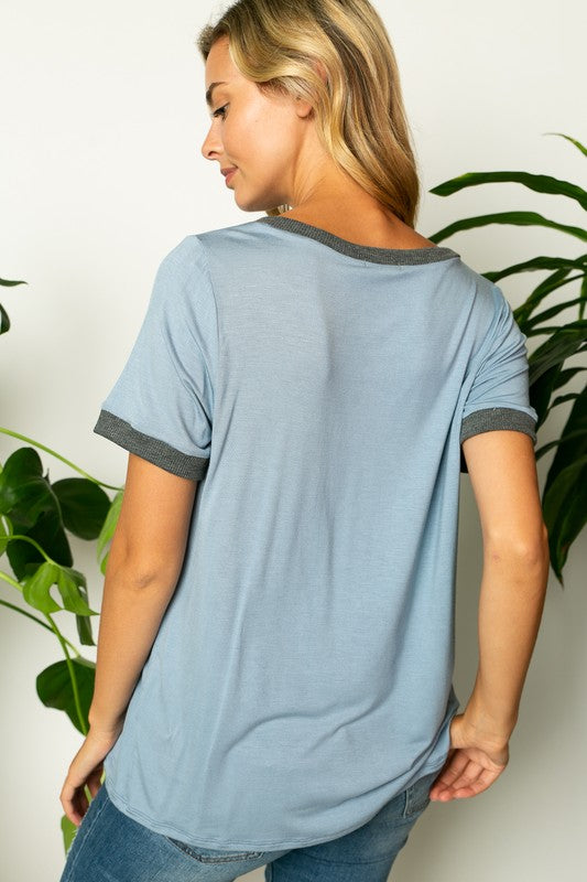 SOLID V NECK TOP