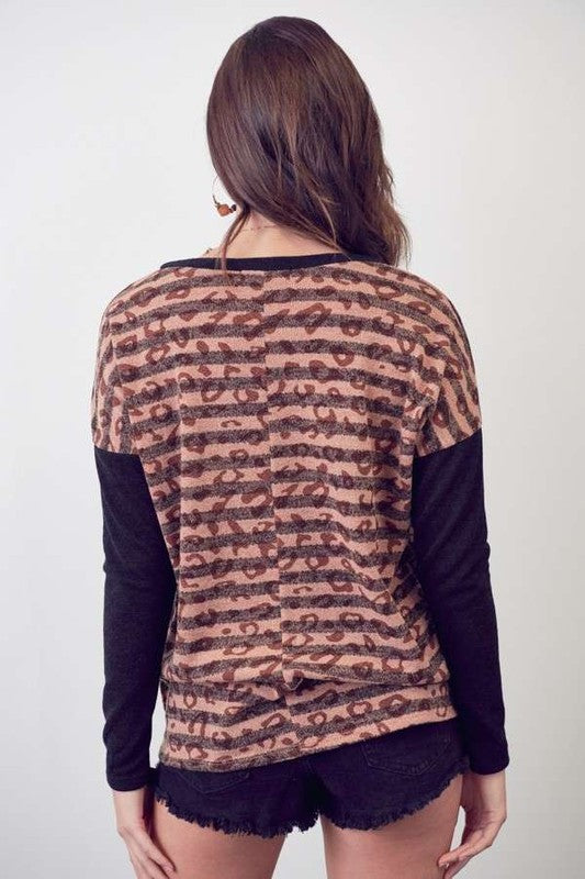 STRIPED ANIMAL PRINT LONG SLEEVE