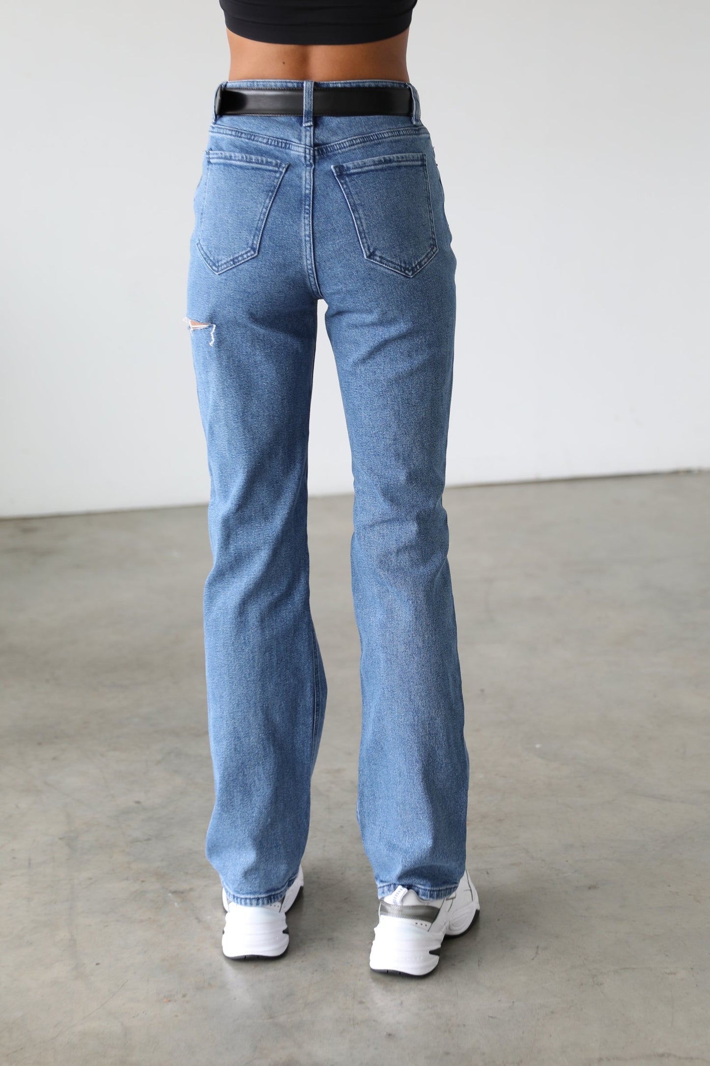 High Rise Straight Leg Denim Jeans- 7135
