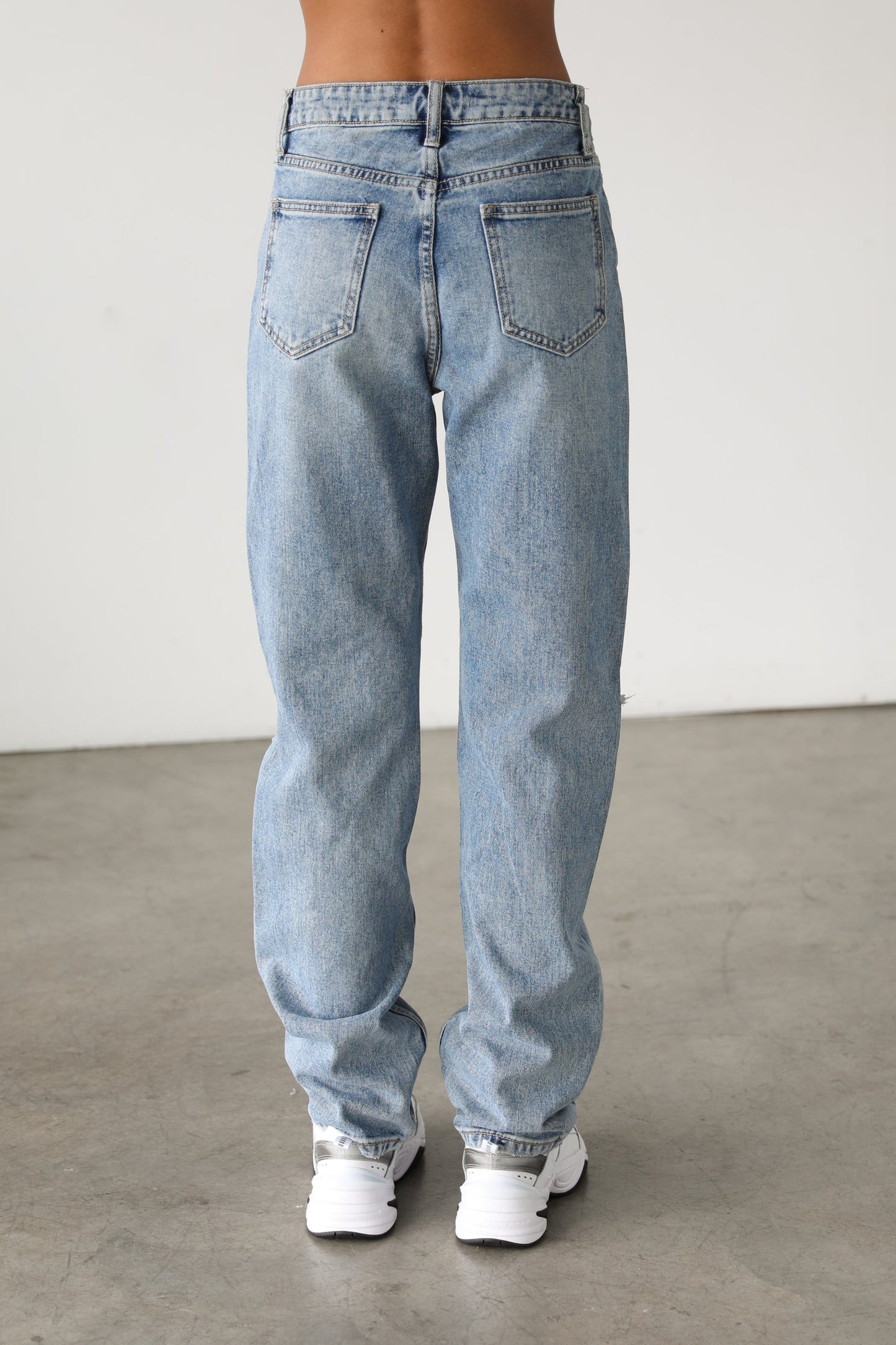 High Rise Straight Leg Denim Jeans- 7138